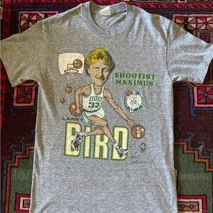 Vintage 1980s Larry Bird ‘Shootist Maximus’ tee 🏀☘️